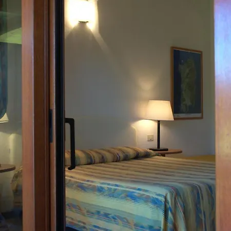 Cala Paradiso Residence San Teodoro  Chambre photo